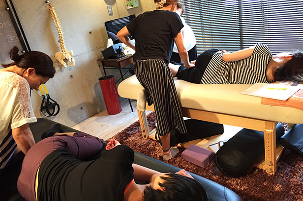 股関節へのアプローチ